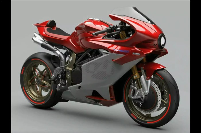 MV Agusta unveils Superveloce 1000 Serie Oro and 921 S cafe racer concept.